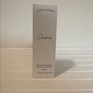 Earth Harbor Oasis Deep Pore Gel Cleanser